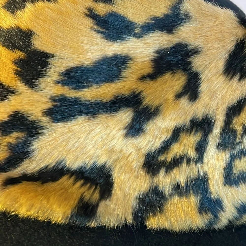 Betmar Wool Vintage Union Made Black With Animal Print Faux Fur Hat Band